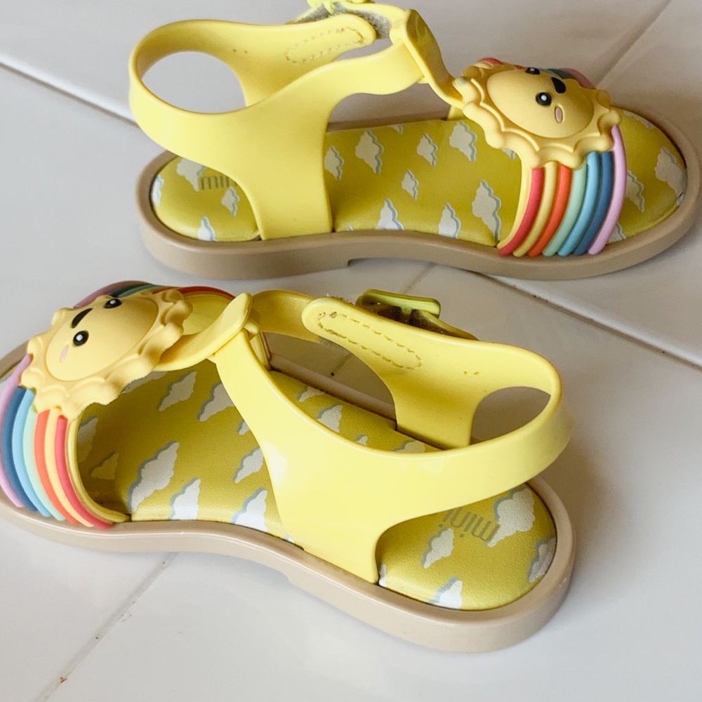 Mini Melissa Rainbow and Sun Sandals 🌈☀️ - Picture 4 of 7